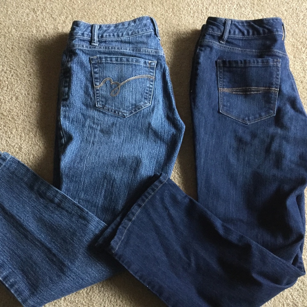 2 pair Bandolino jeans 6 short Mandie style